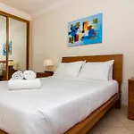 Oura Sunrise Apartment - Pool&Wi-Fi&Oura Beach&Oura Strip Albufeira
